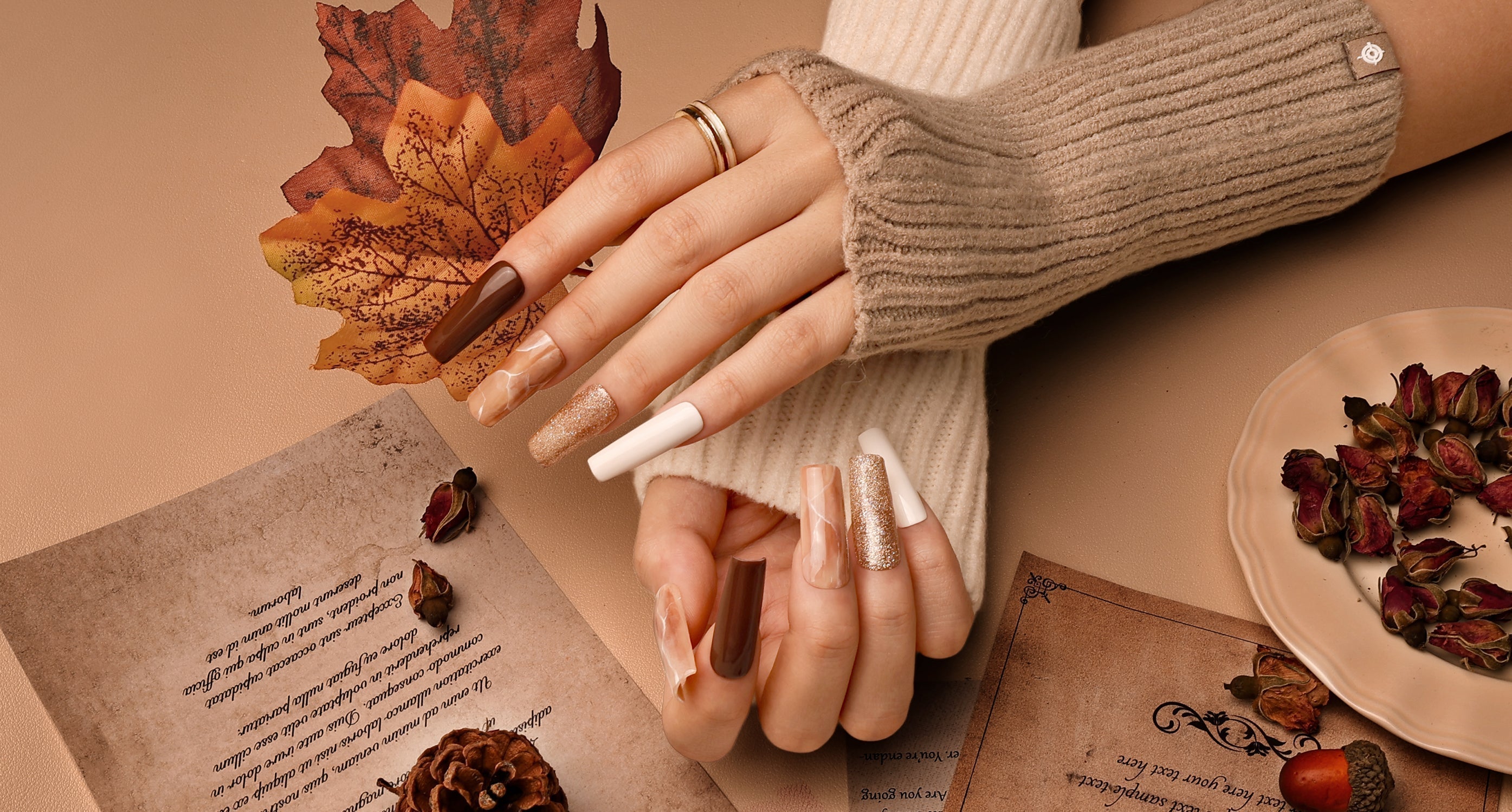 Trendy Autumn Nail Designs & Inspiration for 2025