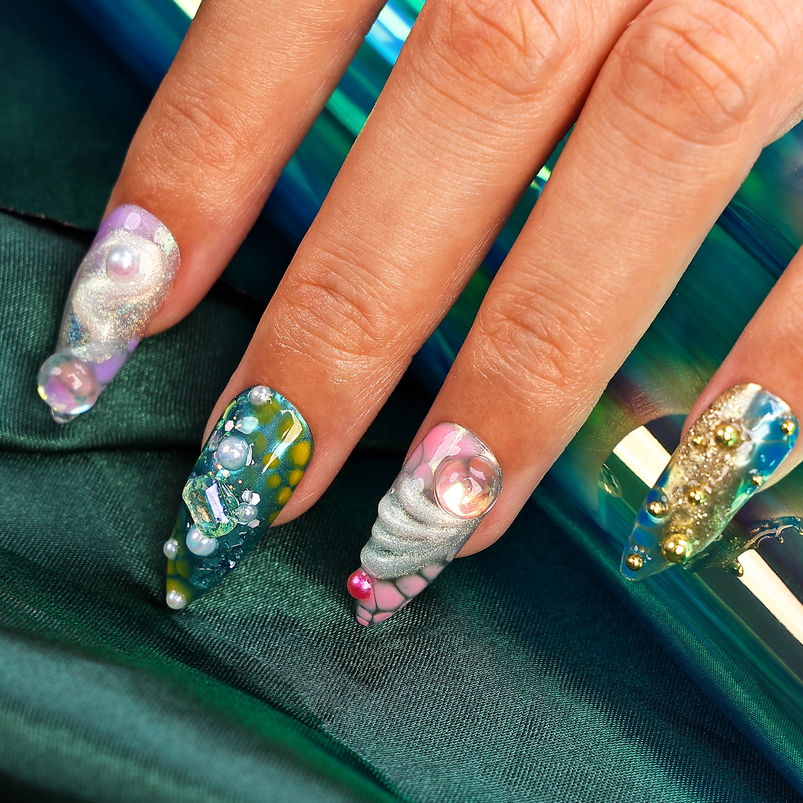 Aquatic Allure Stiletto Regular Press On Nails