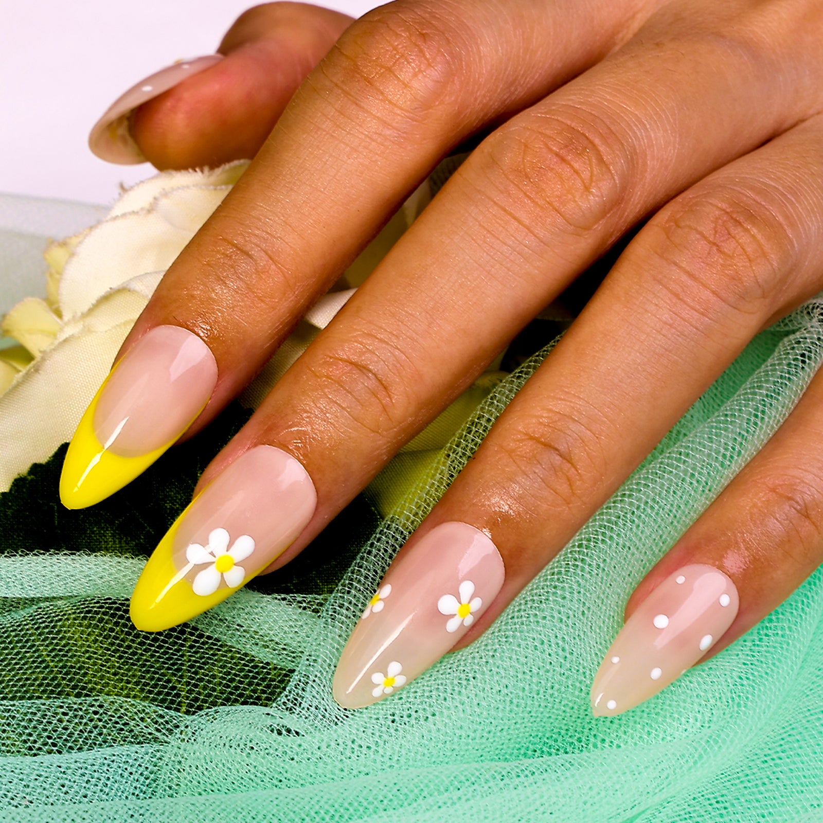 Sunny Daze Stiletto Regular Press On Nails | MelodySusie