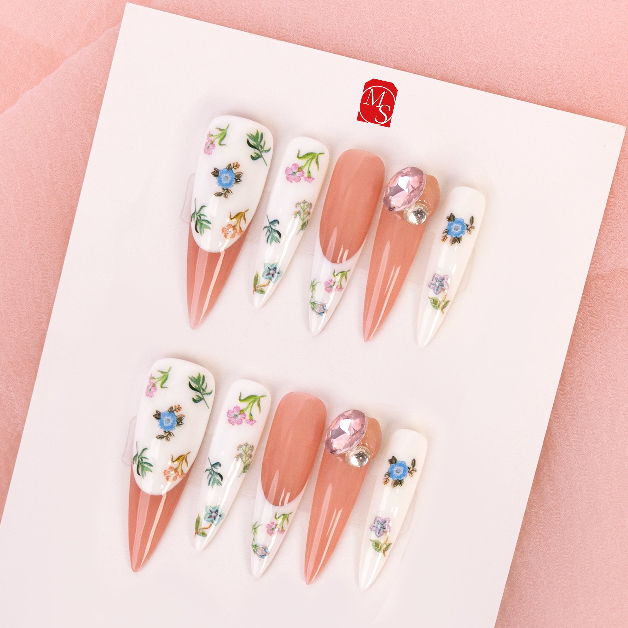 Secret Garden Long Press-on Nails