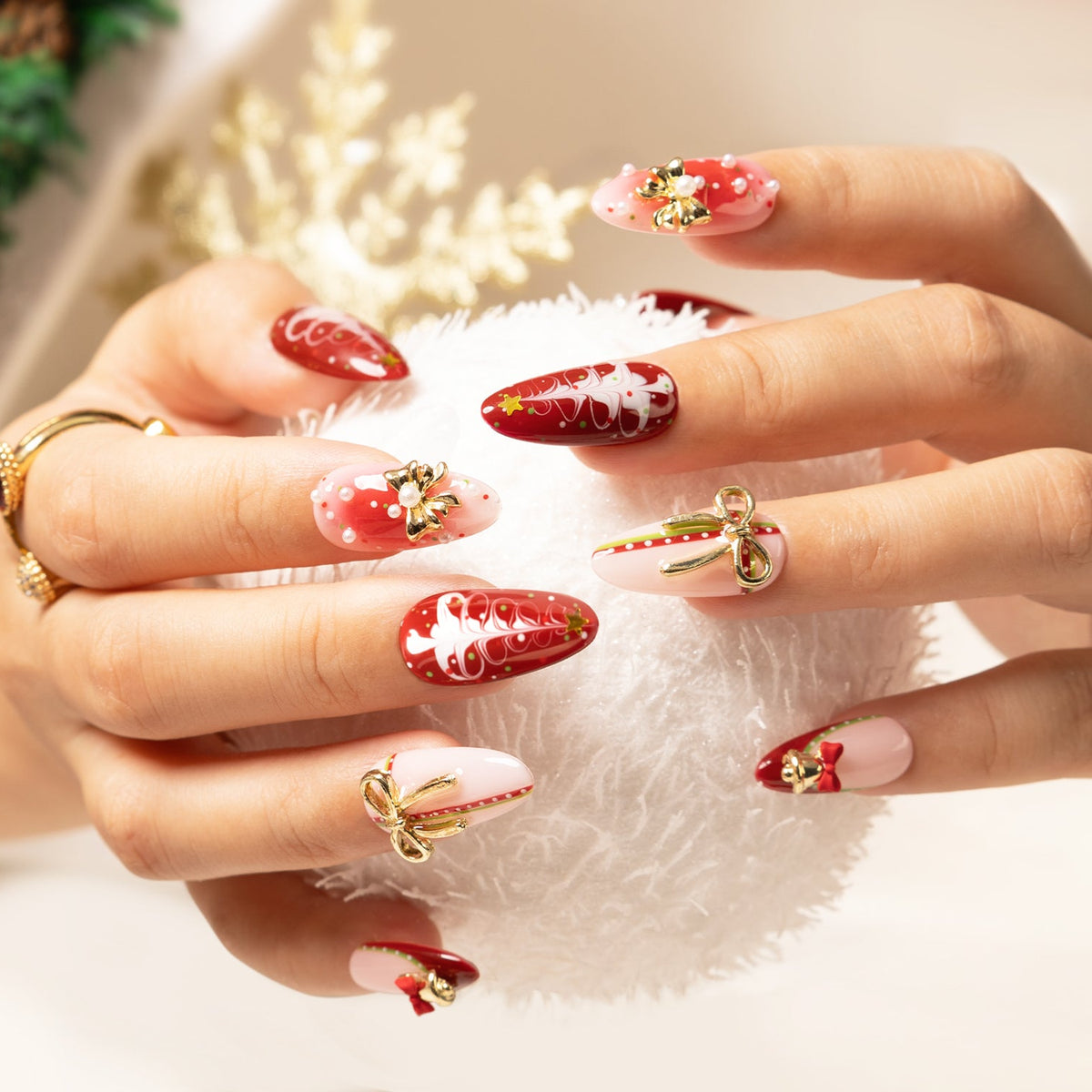 5 Steps To A Fabulous Christmas Holiday Nail Design, image size:1200x1200