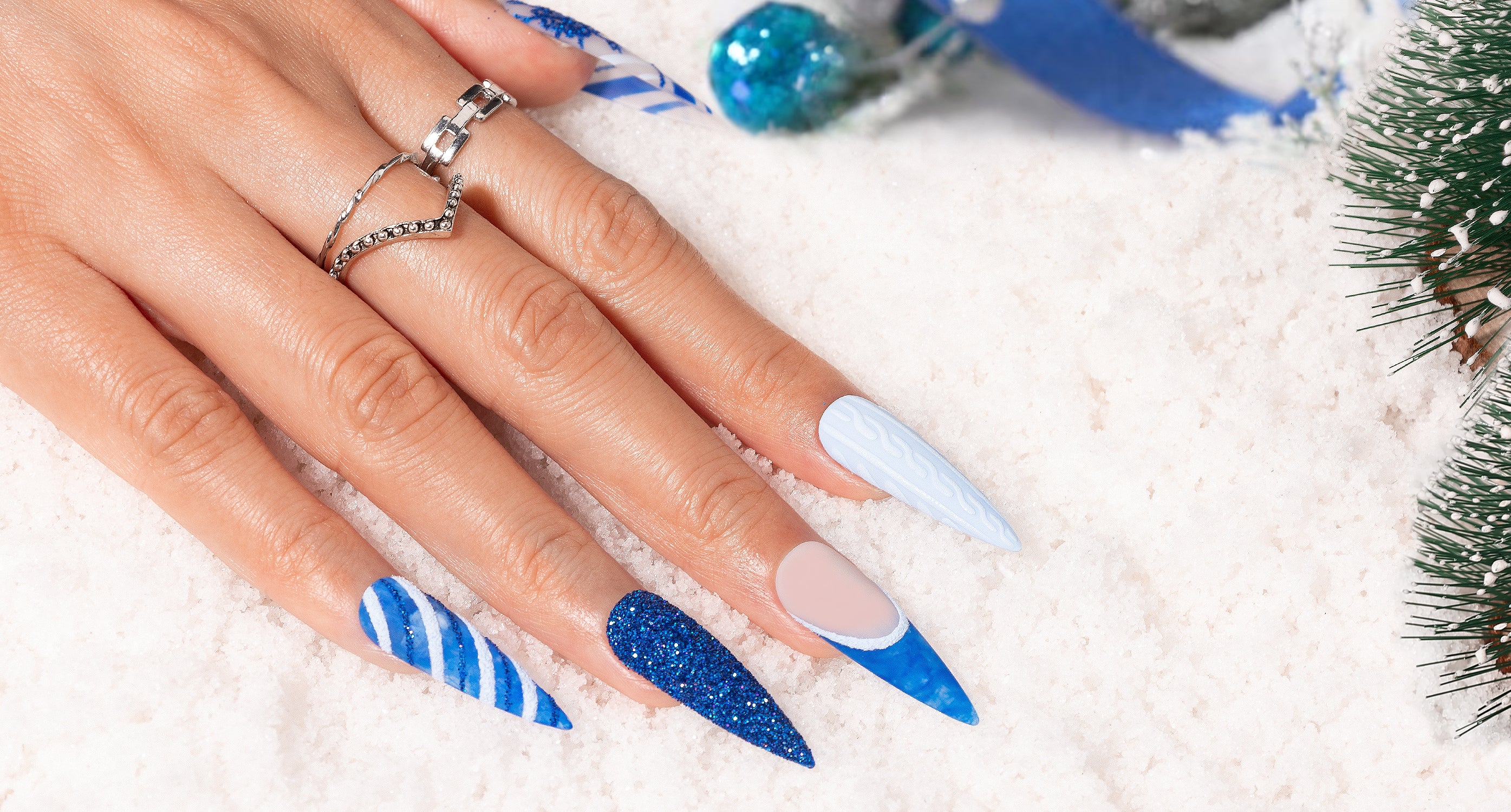 Gorgeous nail art designs to try this winter [PHOTO]