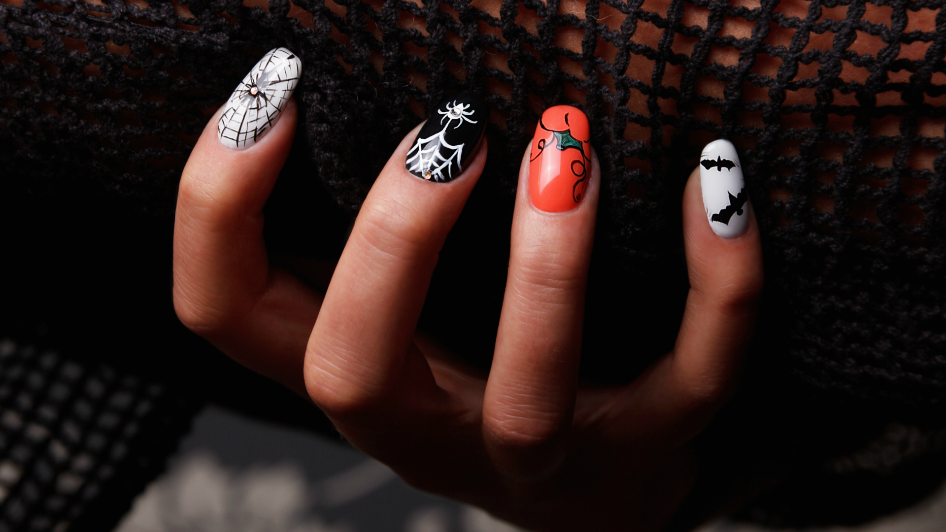 How To DIY My Halloween Gel Nails